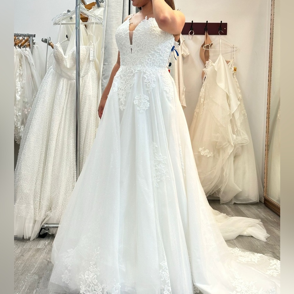 Julian Eve Wedding dress